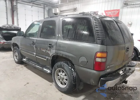 2002 Chevrolet Tahoe Ls z USA, uszkodzony, nr VIN 1GNEK13T82R201372